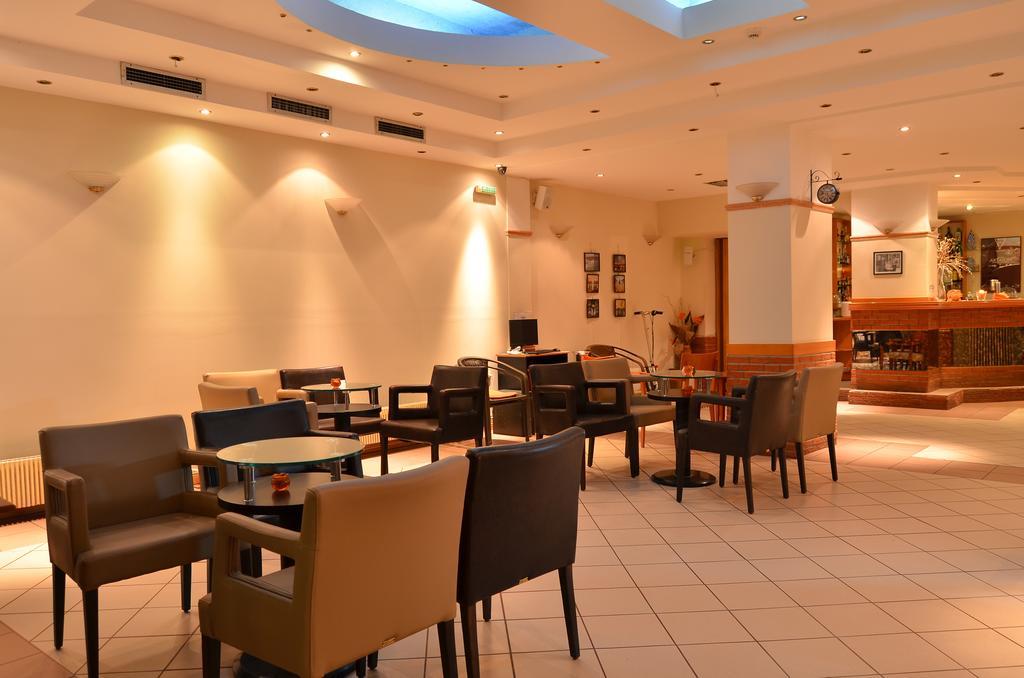 阿可顿酒店 Paralía 外观 照片